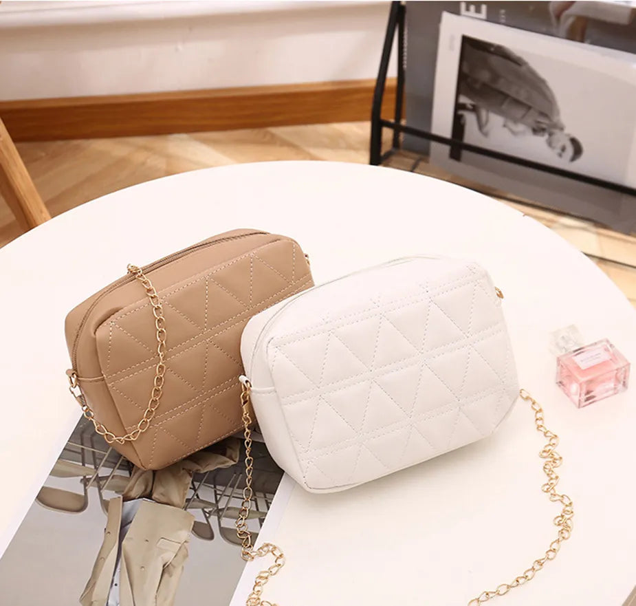 Zephyar - Detail Chain Square Bag ~ Beige