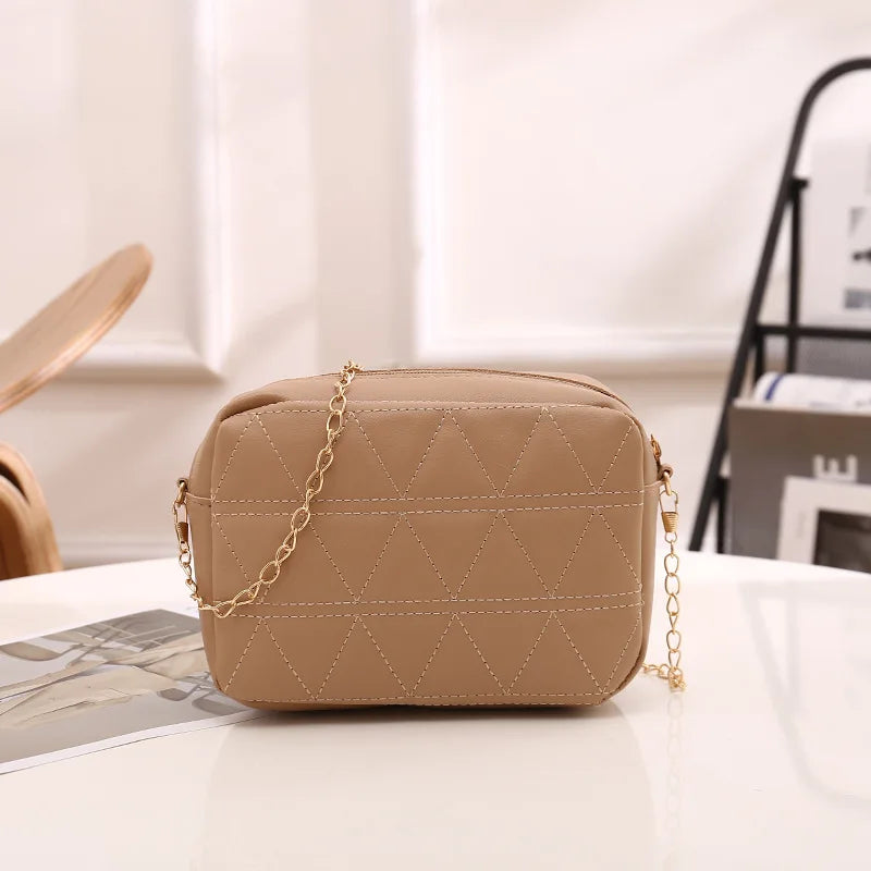 Zephyar - Detail Chain Square Bag ~ Beige