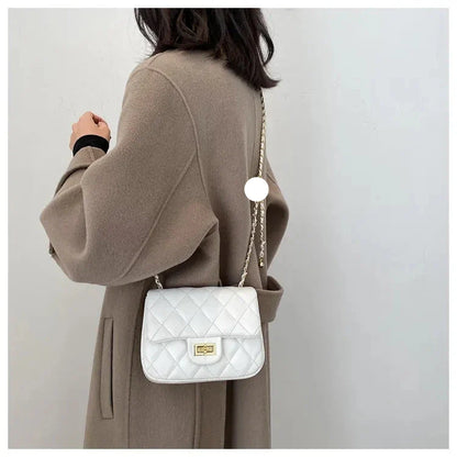 Zephyar ~ Dazzle Chain Crossbody Bag White