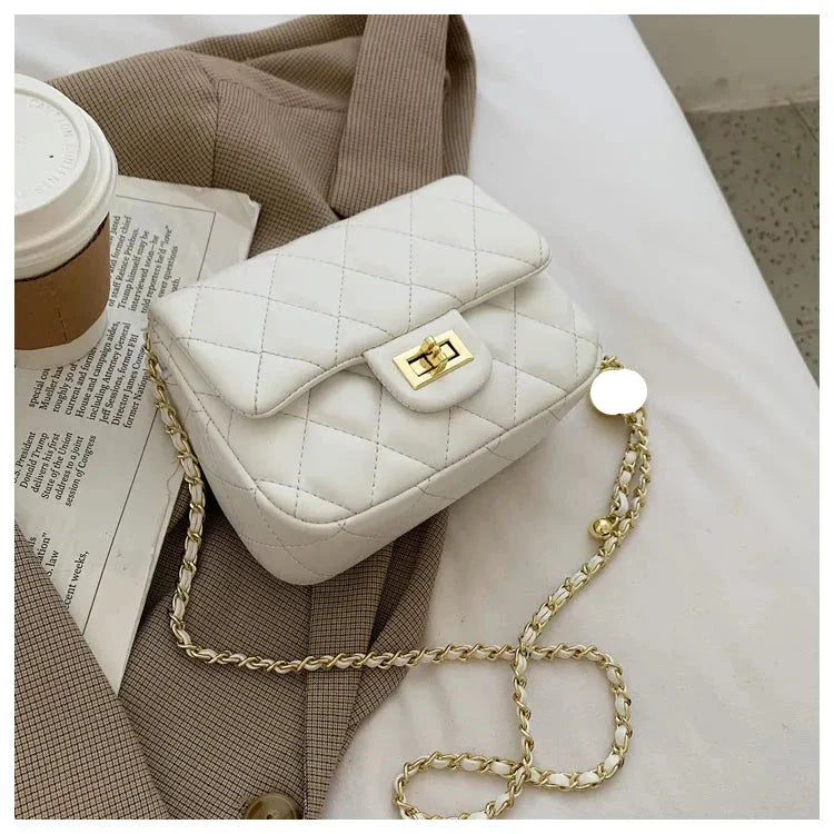 Zephyar ~ Dazzle Chain Crossbody Bag White