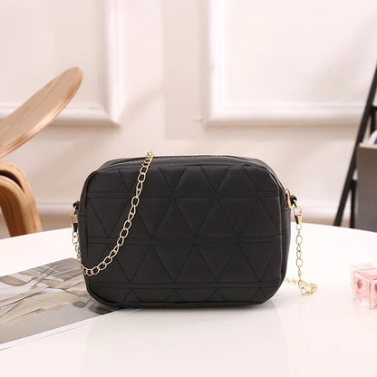 Zephyar - Detail Chain Square Bag ~ Black