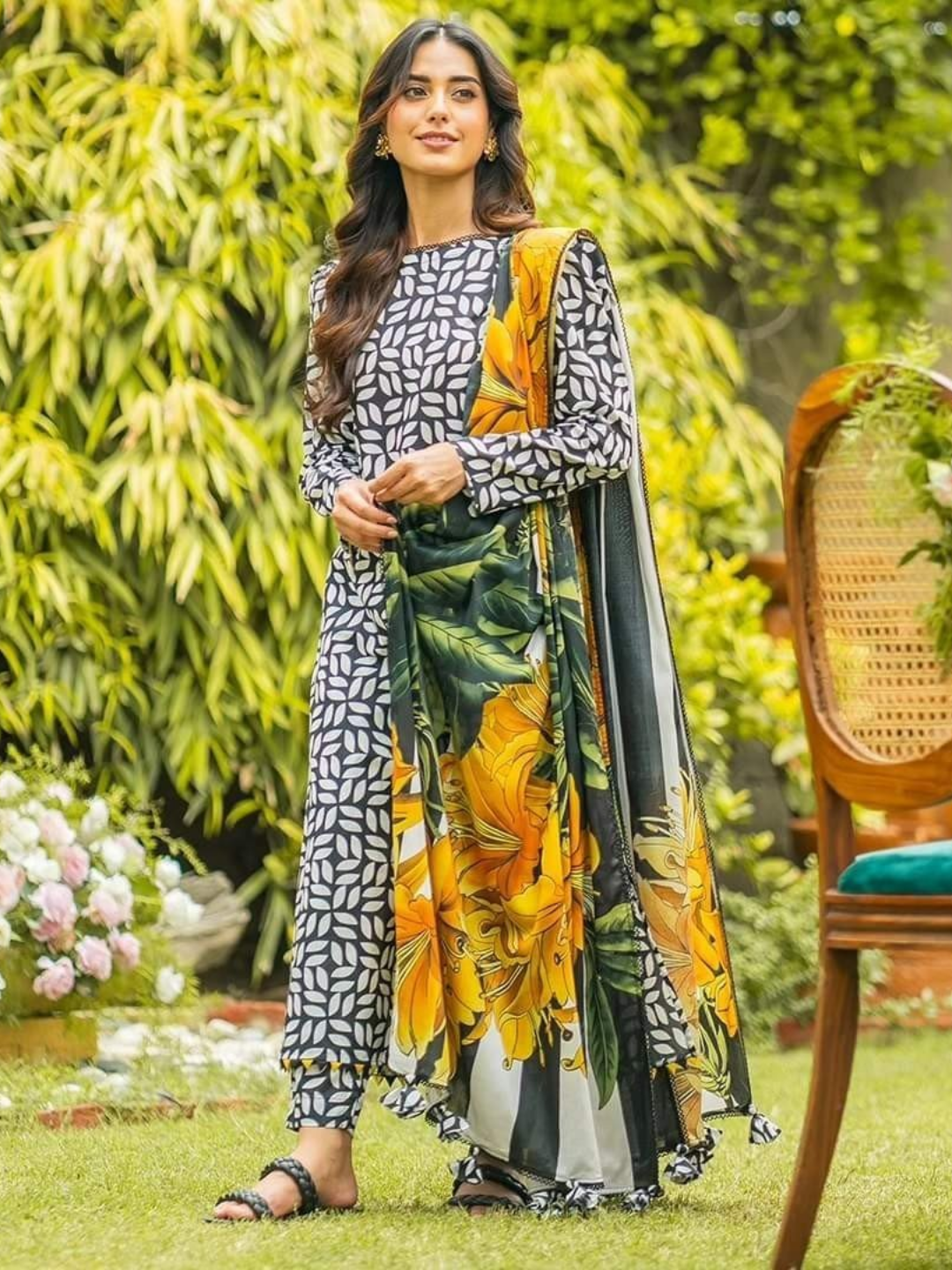 Digital Printed 3Piece Swiss Lawn With Swiss Dupatta (Unstitched) P25